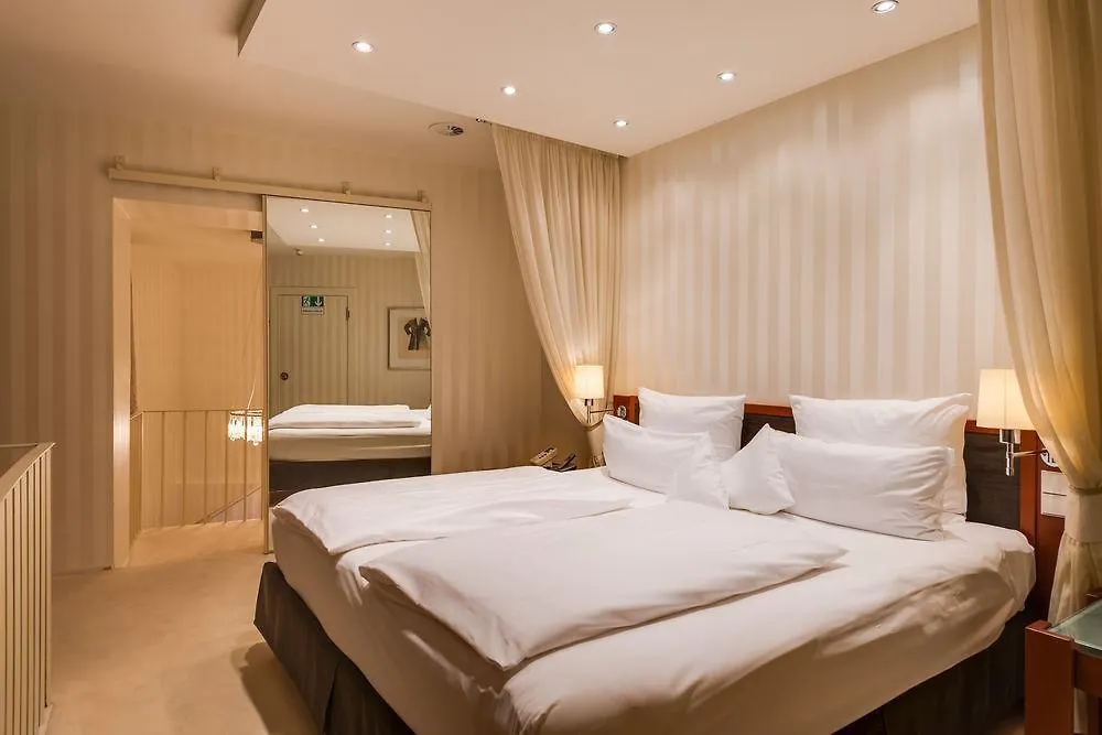 Wasserturm Hotel Cologne, Curio Collection By Hilton Germany