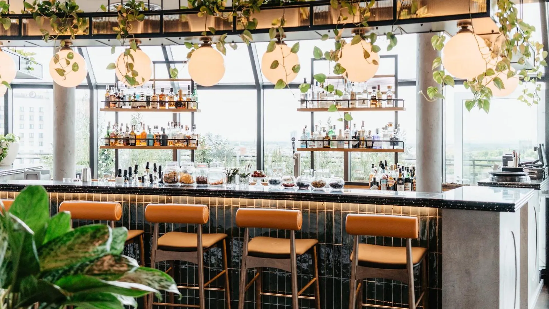Wasserturm Hotel Cologne, Curio Collection By Hilton Cologne