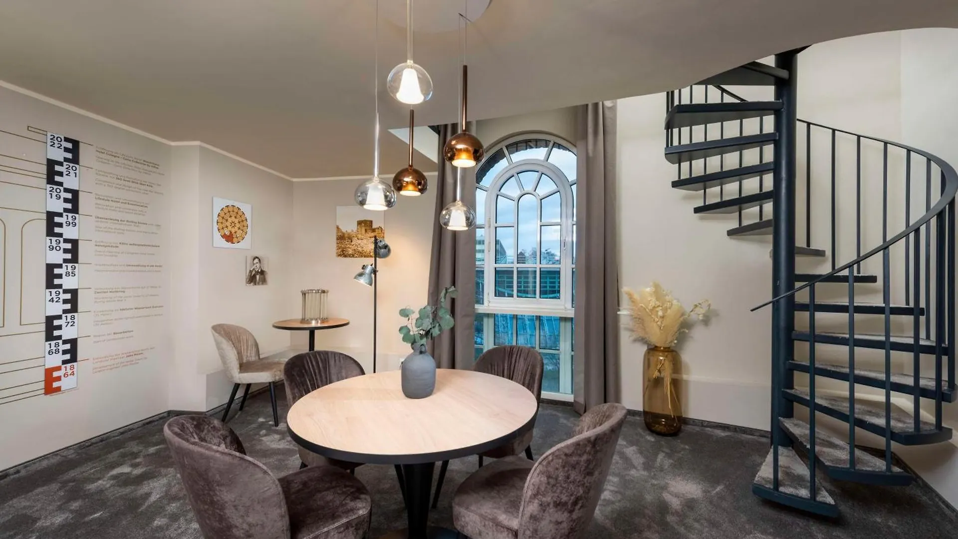 ****  Wasserturm Hotel Cologne, Curio Collection By Hilton Německo
