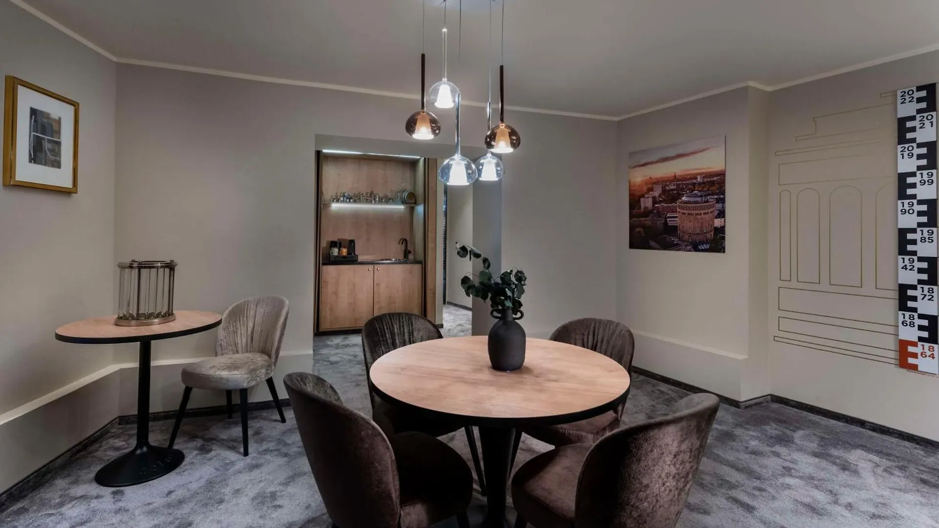 Wasserturm Hotel Cologne, Curio Collection By Hilton