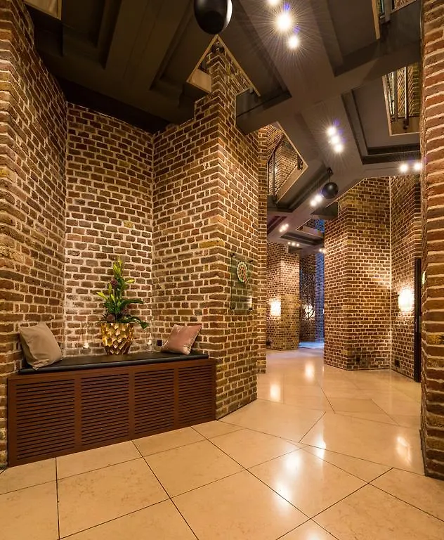 Wasserturm Hotel Cologne, Curio Collection By Hilton