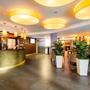 4* Hotell Stadthotel Am Roemerturm